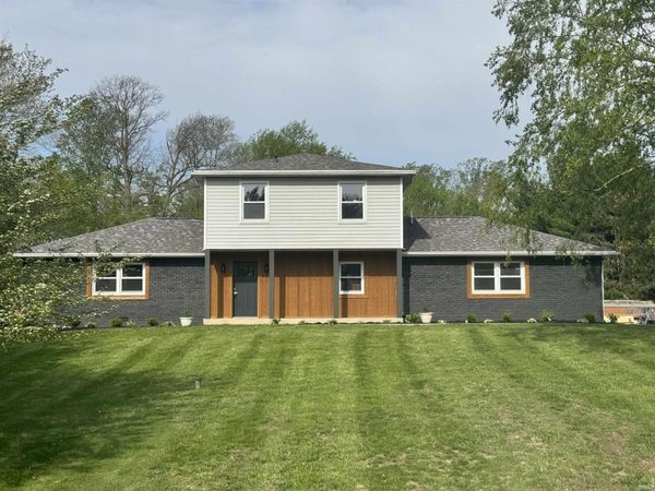 1756 S Riverview Road Road, Peru, IN 46970
