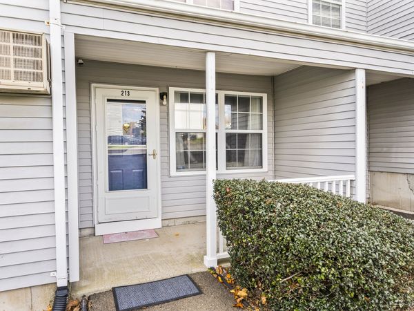 89 Coleman, Unit 213, West Haven, CT 06516