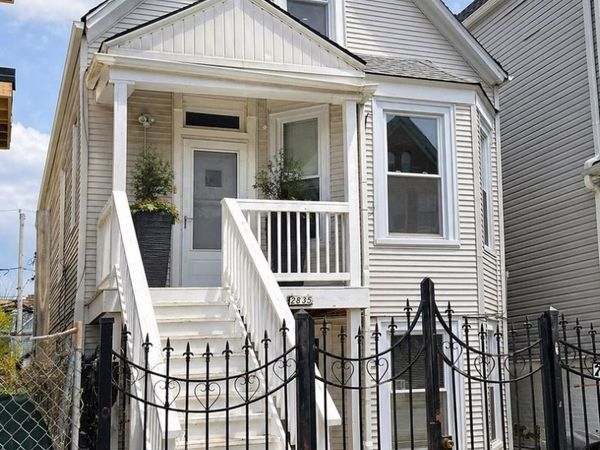 2835 N Ridgeway Avenue , Unit 2, Chicago, IL 60618