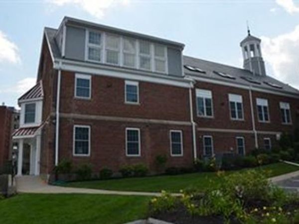 6 Admiral's Way, Unit 5, Chelsea, MA 02150