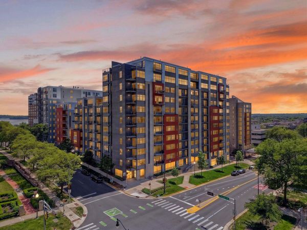 309 W Washington Avenue, Unit 614, Madison, WI 53703