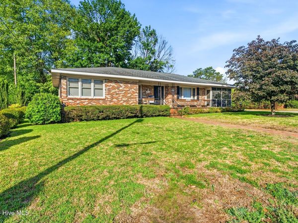 502 Poplar Street , Hamlet, NC 28345