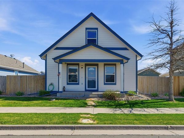 55470 E 27th Place, Strasburg, CO 80136