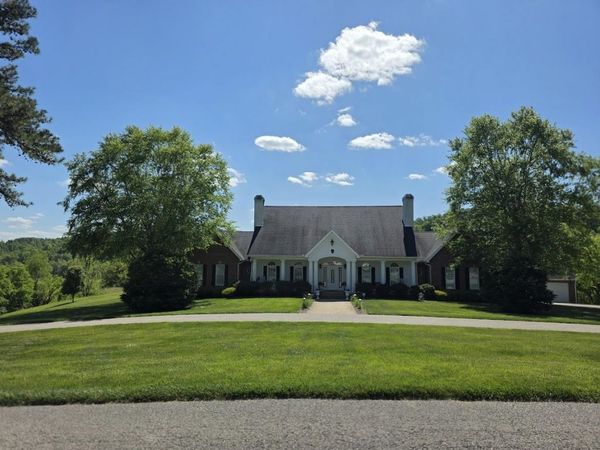 296 Lakeview Circle , Grayson, KY 41143