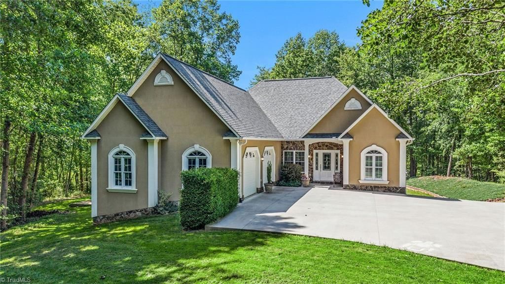 5222 N Nc Highway 16, Millers Creek, NC 28651 Main Photo