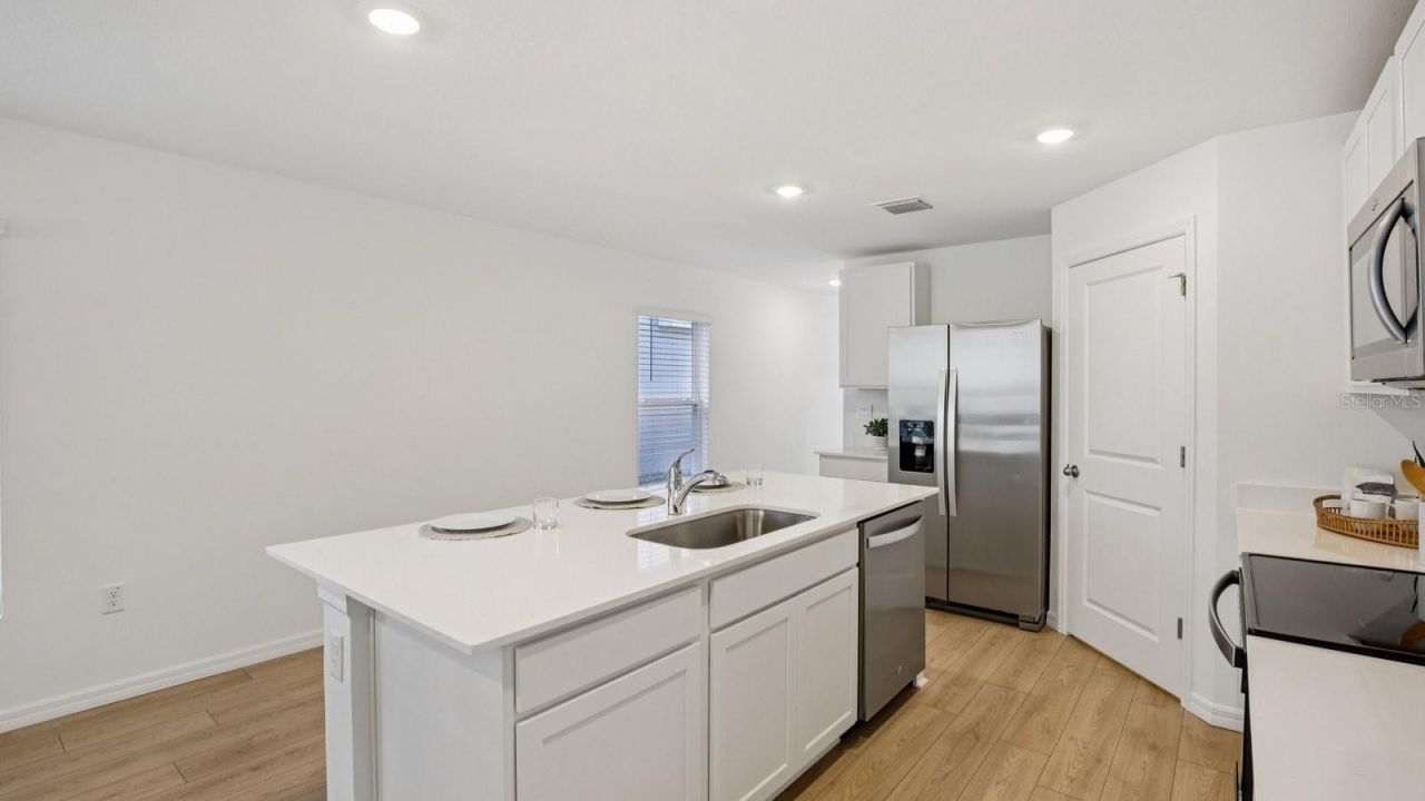 8306 Riverbend Rise Lane , Tampa, FL 33619 Photo