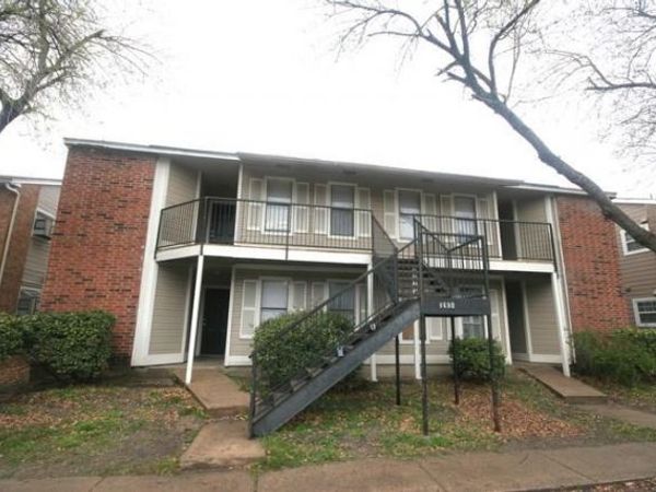 1906 West LOOP, Unit D, Austin, TX 78758