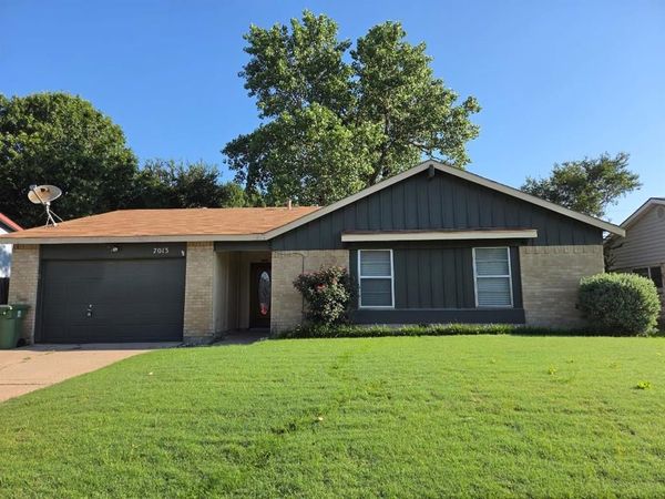 7013 Lincolnshire Lane, North Richland Hills, TX 76182