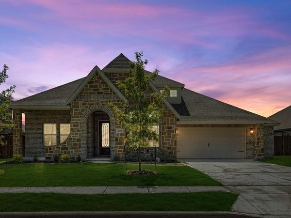 402 Laurel Lane, Glenn Heights, TX 75154