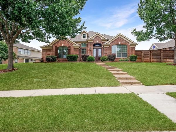 3001 Knightsbridge Lane, Garland, TX 75043