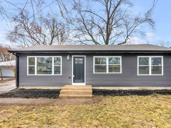6091 Mulberry Avenue , Portage, IN 46368