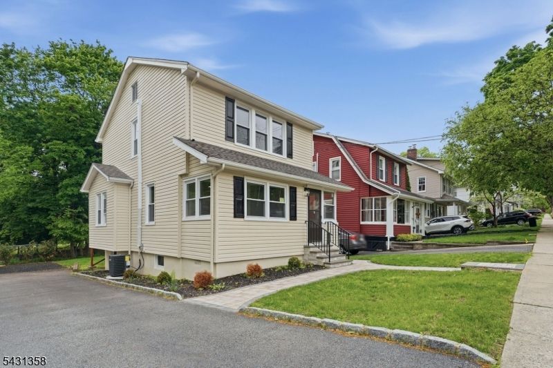 58 Yantecaw Ave, Bloomfield, NJ 07003 Main Photo