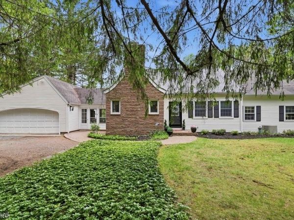 114 Upper Sunset Dr, Washington, NJ 07853