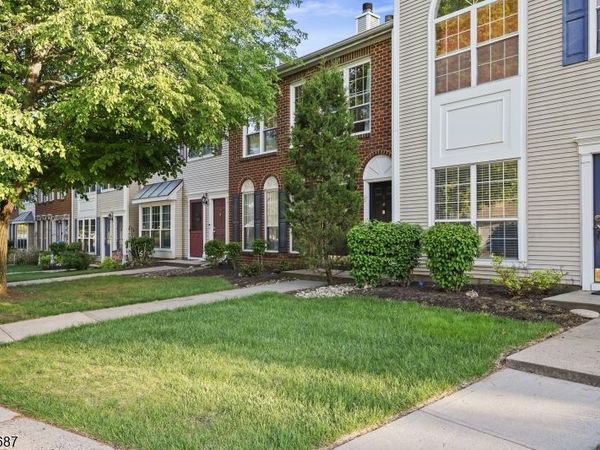 6 AMETHYST WAY, Franklin, NJ 08823
