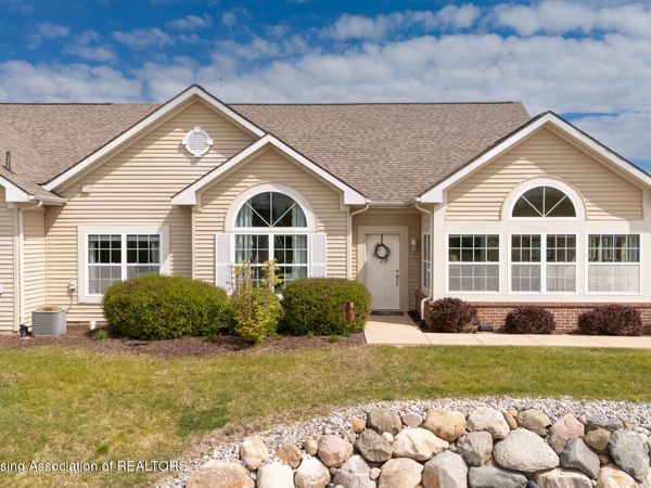 3406 Hamlet Circle, East Lansing, MI 48823