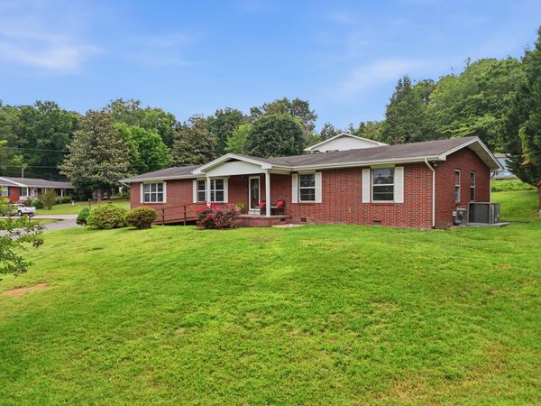 5 Montayne Drive, Rossville, GA 30741
