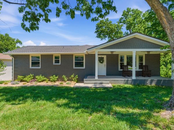 297 Clovernook Dr, Nashville, TN 37210