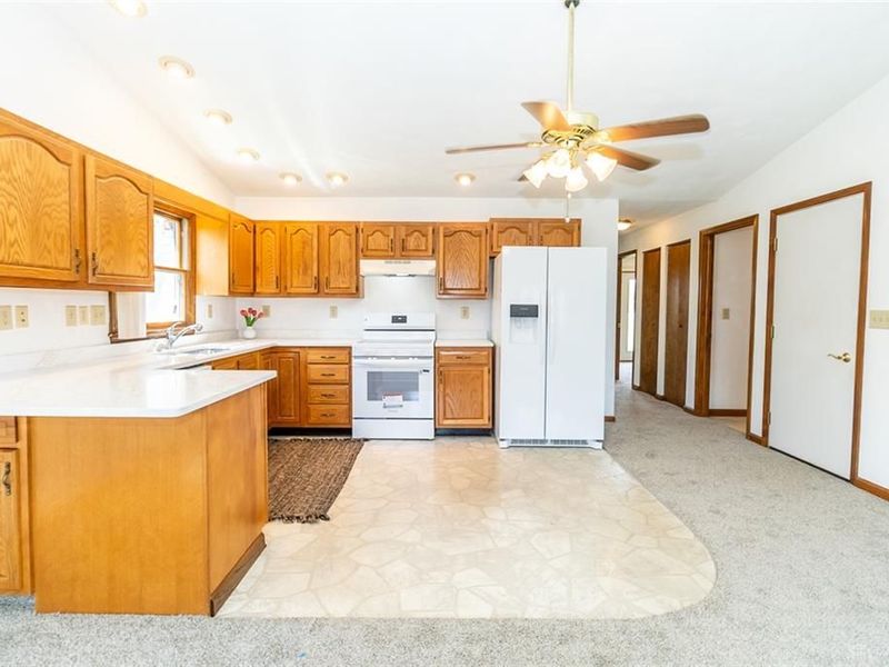 140 Dwyer Avenue, Unit D2, Greenville, OH 45331 Photo 11