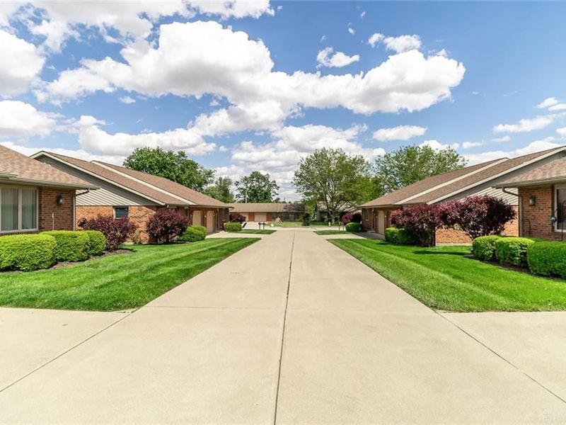 140 Dwyer Avenue, Unit D2, Greenville, OH 45331 Photo 2