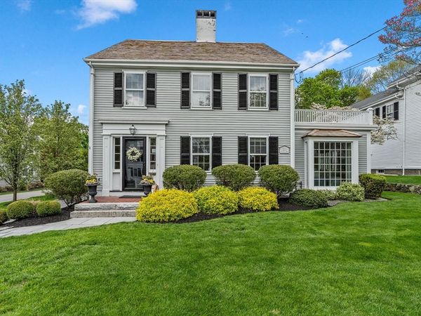 37 Lincoln St, Hingham, MA 02043