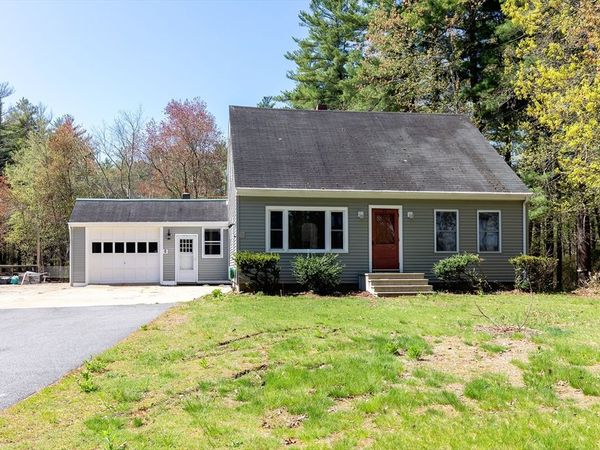 52 Clear Pond Rd, Lakeville, MA 02347