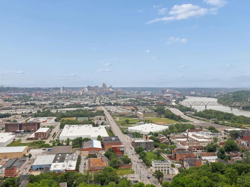 810 Matson Place, Unit 602, Cincinnati, OH 45204 Photo 4
