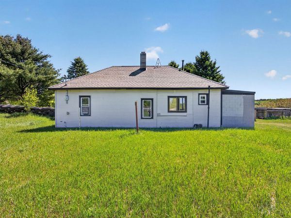 7031 N Raymond Road, Tustin, MI 49688