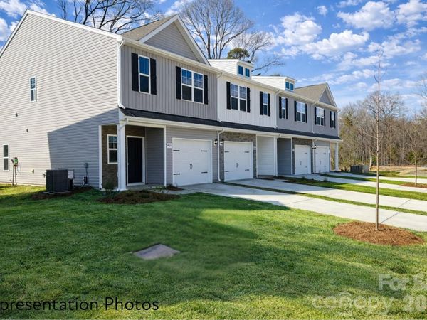 5933 Wallace Avenue , Charlotte, NC 28227