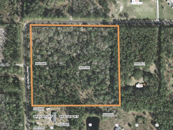 153 WEST HARBOR Drive, Palatka, FL 32177
