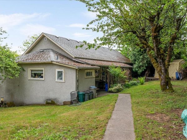 112 Buller St , Ladysmith, BC V9G 1A1