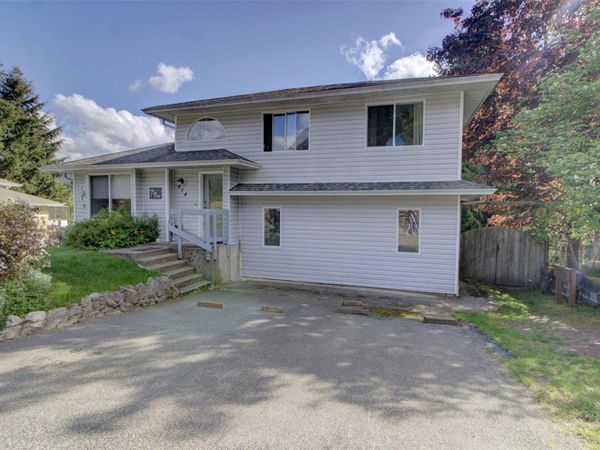 414 Donner Dr, Gold River, BC V0P 1G0