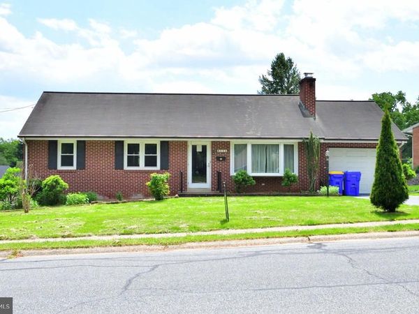556 OAK RIDGE DRIVE, MILLERSVILLE, PA 17551