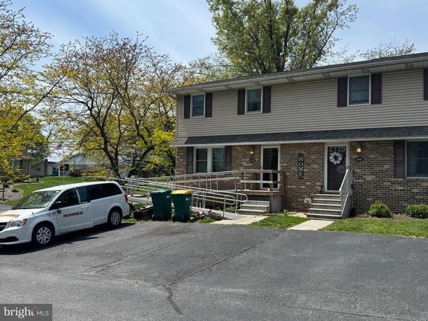 310 FAIRVIEW STREET , CARLISLE, PA 17015