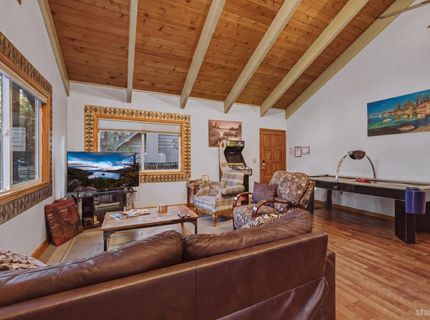 1871 Guadalupe Street, South Lake Tahoe, CA 96150 Photo