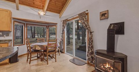 1871 Guadalupe Street, South Lake Tahoe, CA 96150 Photo