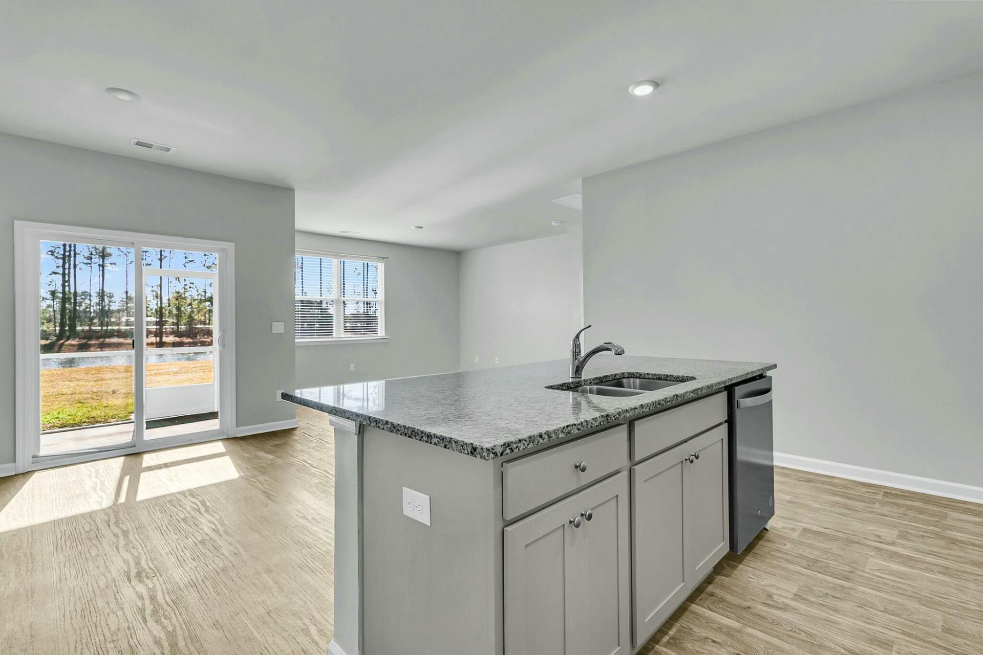 229 Grand View Crossing Photo 13