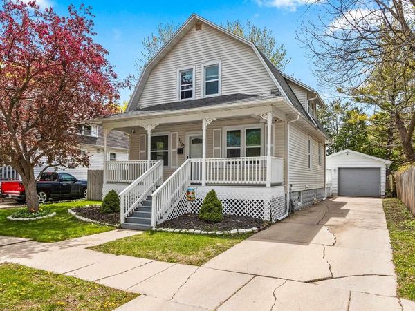 1450 CHICAGO STREET, Green Bay, WI 54301