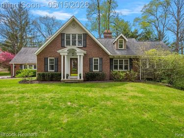 3900 S Ellamae Road, Oakland Twp, MI 48363