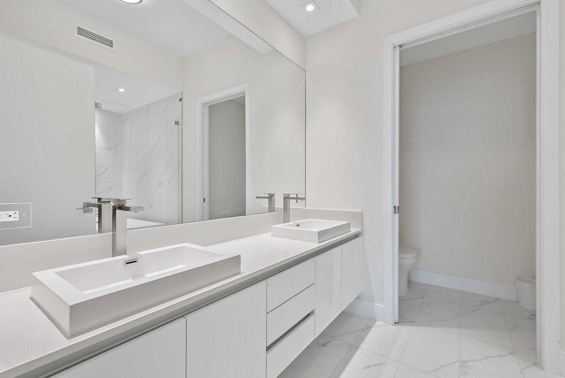 3100 N Ocean Drive, Unit 1002, Riviera Beach, FL 33404 Photo