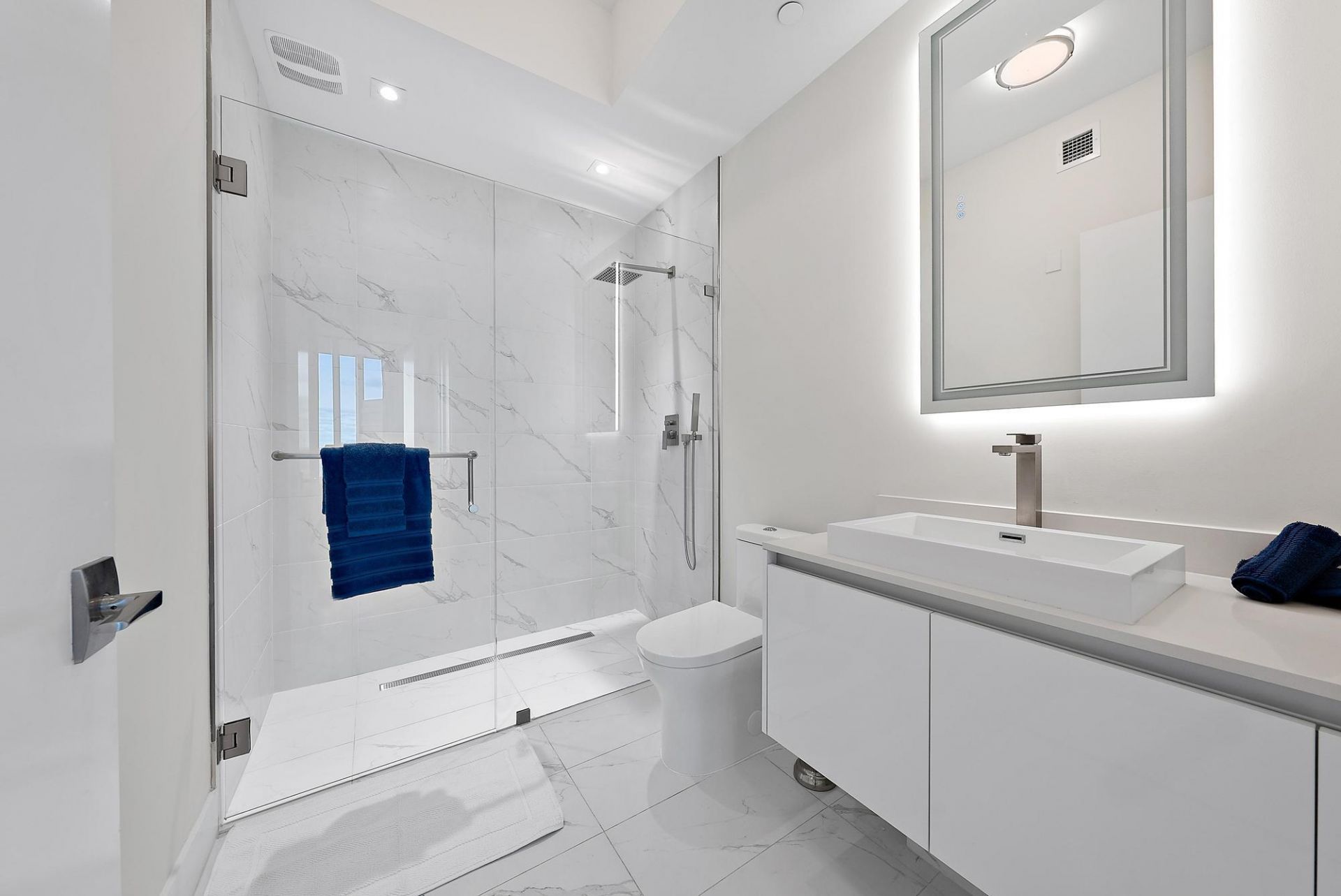 3100 N Ocean Drive, Unit 1002, Riviera Beach, FL 33404 Photo