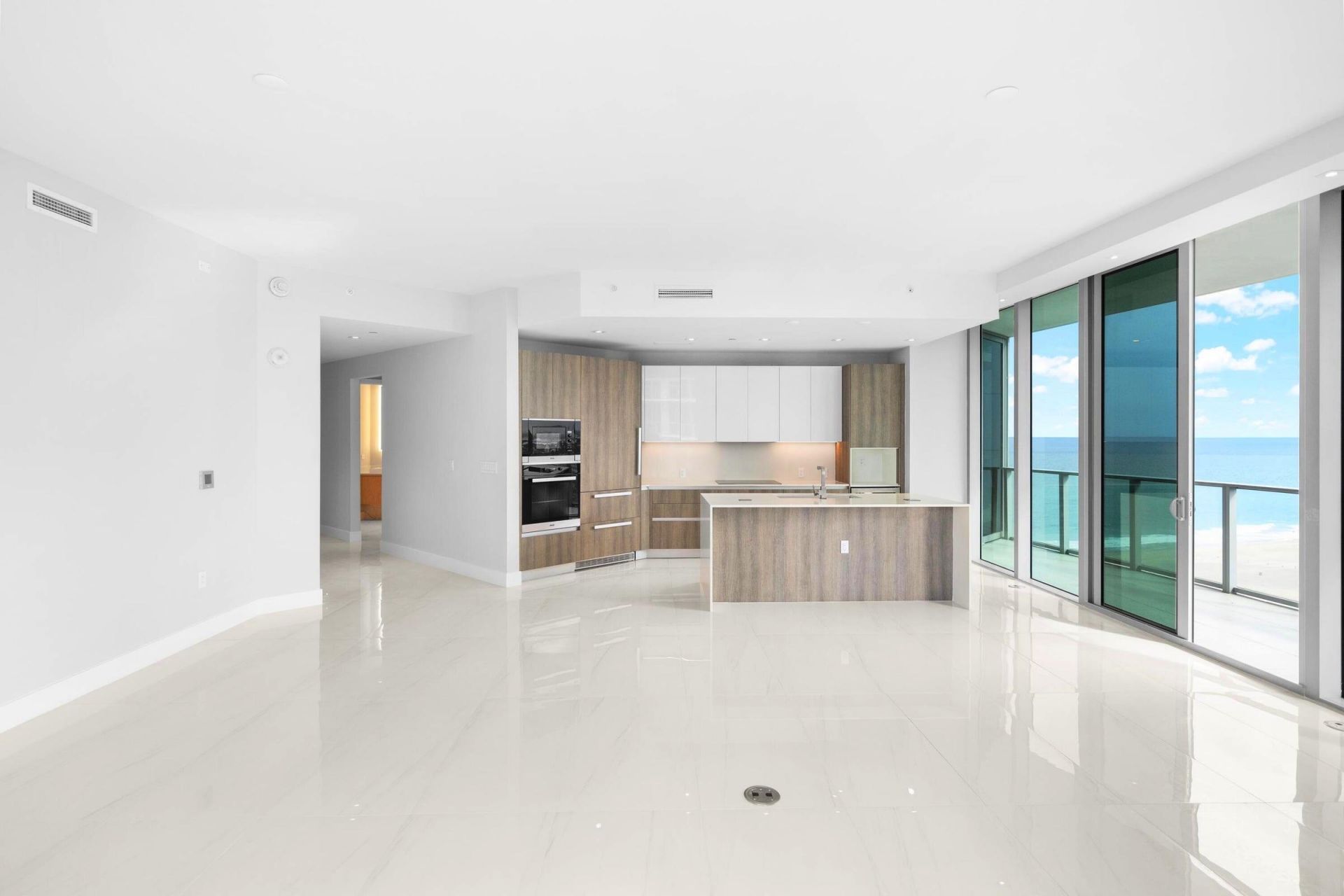 3100 N Ocean Drive, Unit H-1608, Singer Island, FL 33404 Photo