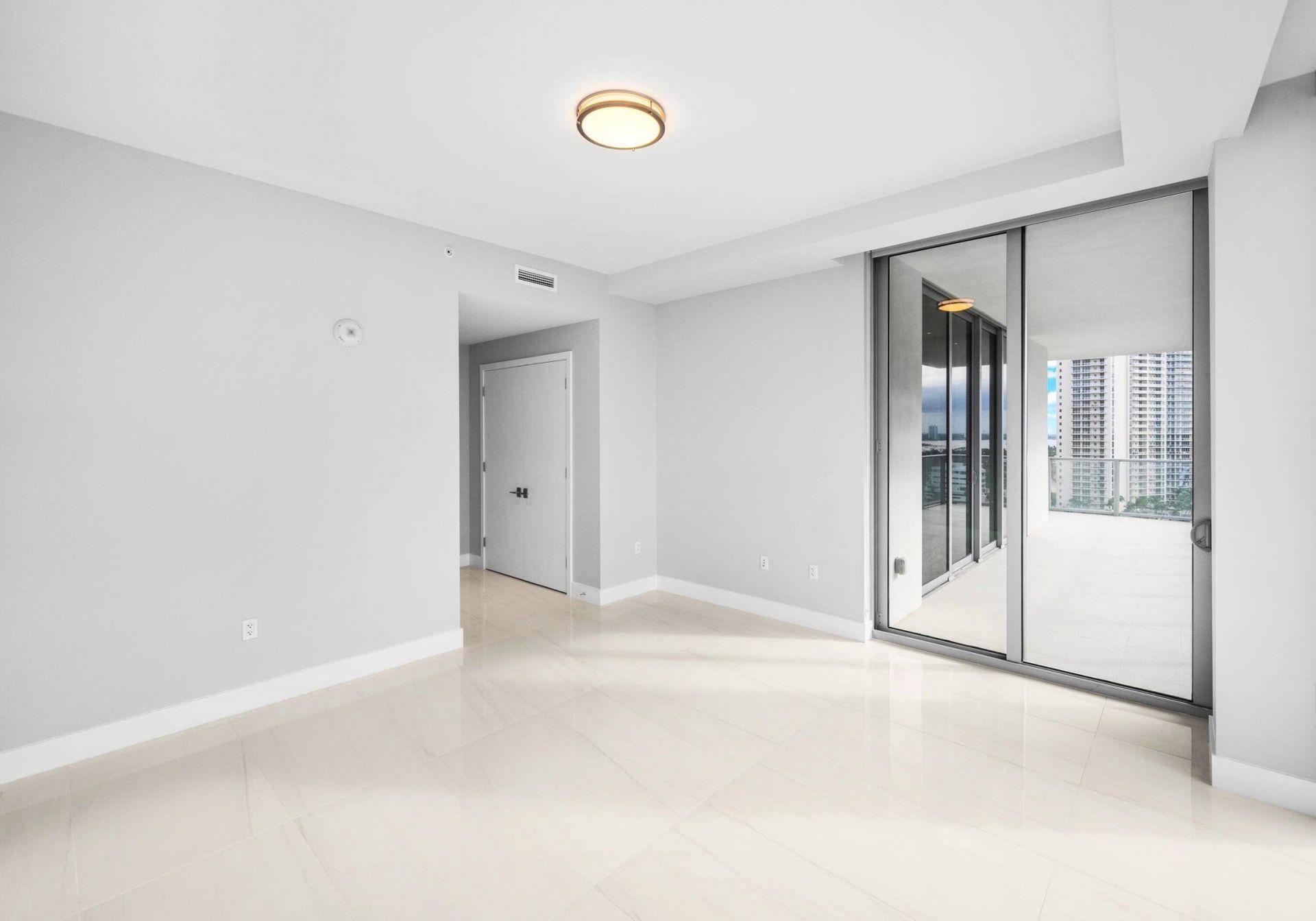 3100 N Ocean Drive, Unit H-1608, Singer Island, FL 33404 Photo