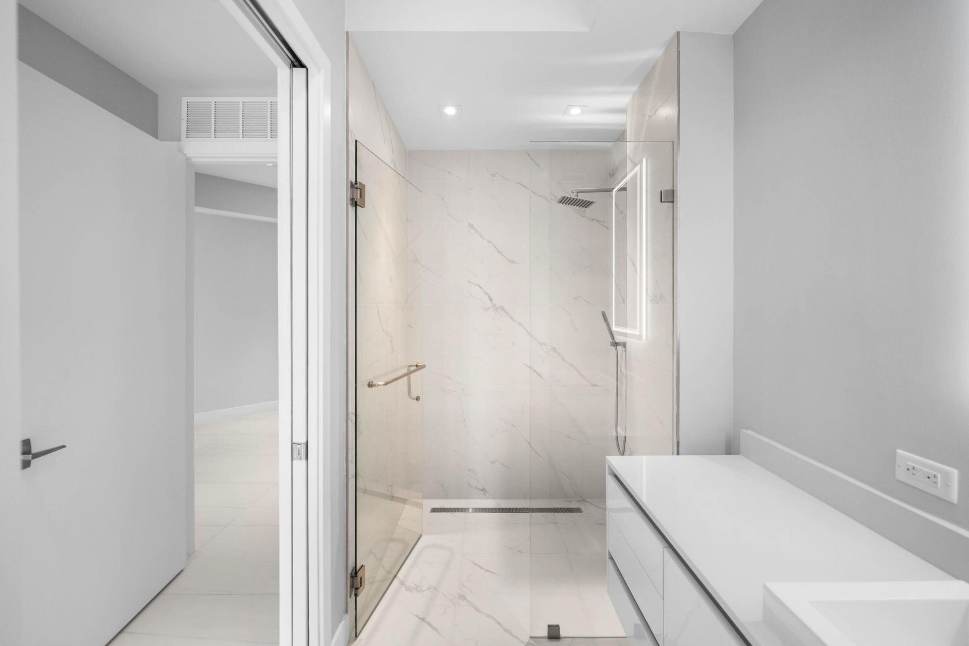 3100 N Ocean Drive, Unit H-1608, Singer Island, FL 33404 Photo