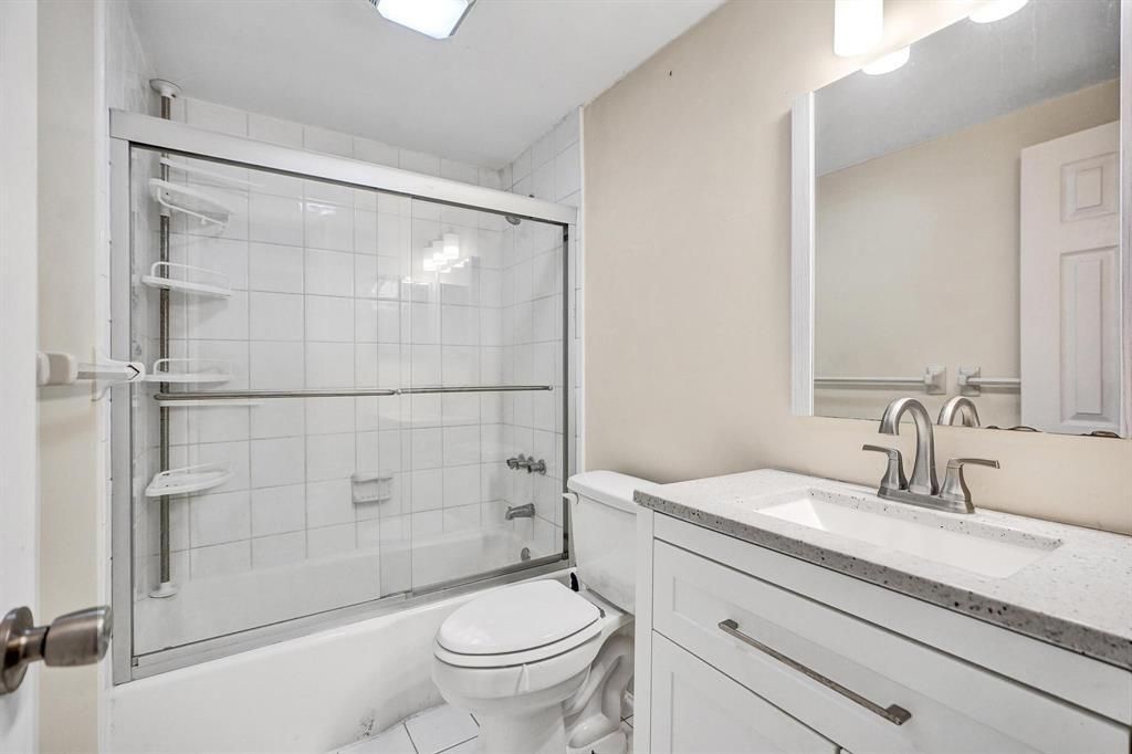 5201 NE 24th Terrace, Unit A203, Fort Lauderdale, FL 33308 Photo