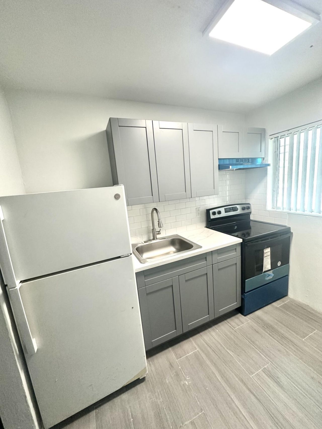 701 NW 15th Terrace, Fort Lauderdale, FL 33311 Photo