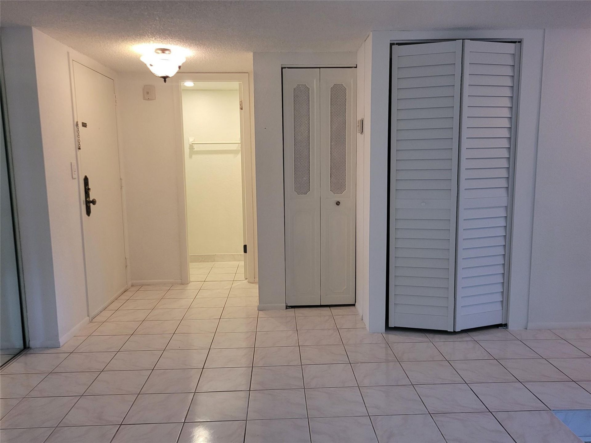 3650 Inverrary Drive, Unit 1u, Lauderhill, FL 33319 Photo