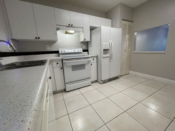 2967 Riverside Drive, Coral Springs, FL 33065