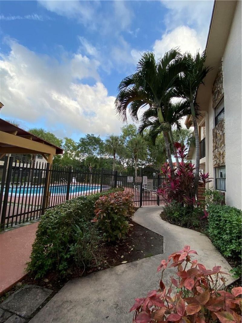 2967 Riverside Drive, Coral Springs, FL 33065 Photo