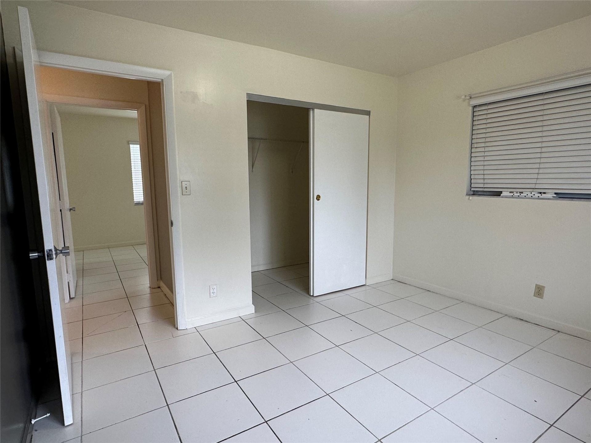 2881 NW 24th Court, Fort Lauderdale, FL 33311 Photo
