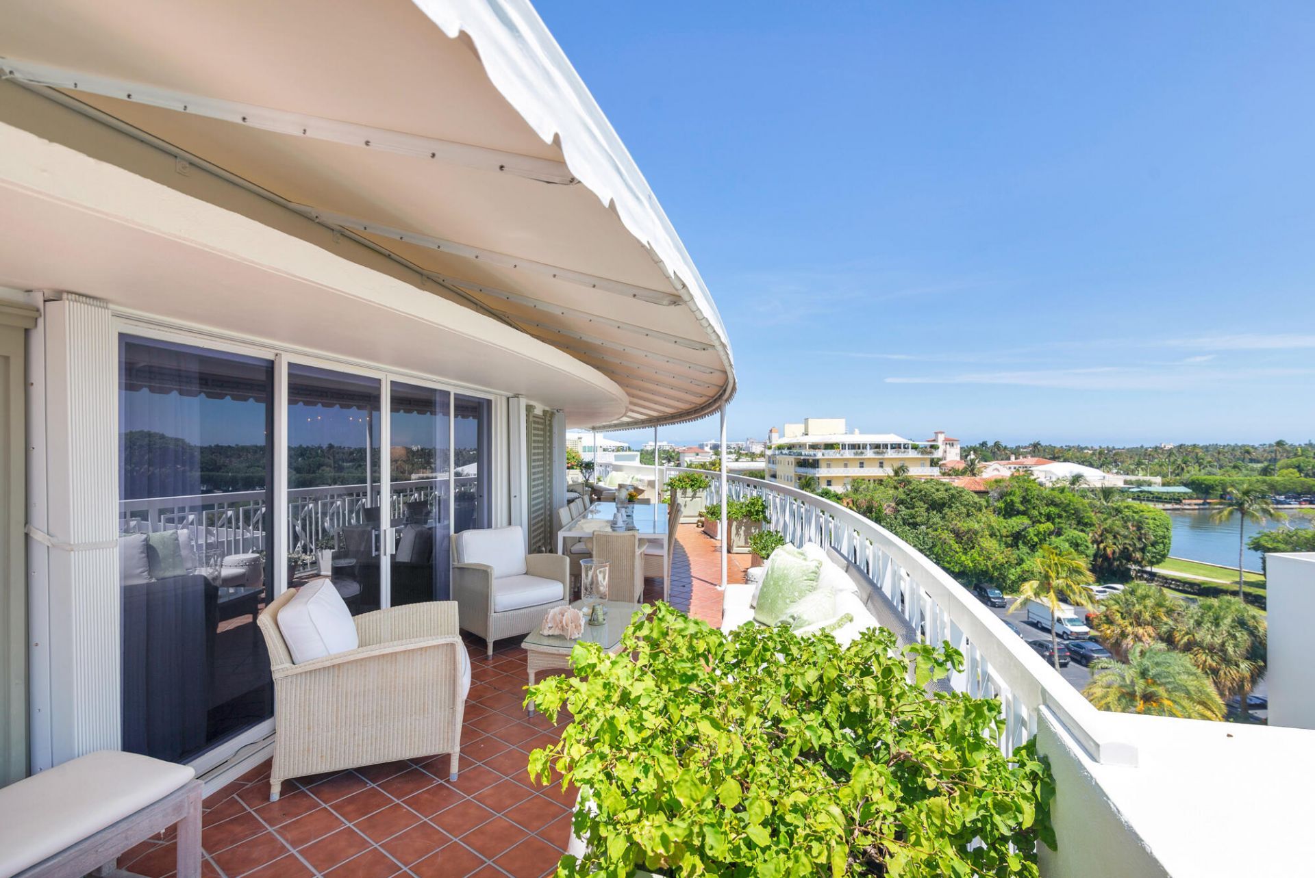 389 S Lake Drive, Unit Phb, Palm Beach, FL 33480 Photo